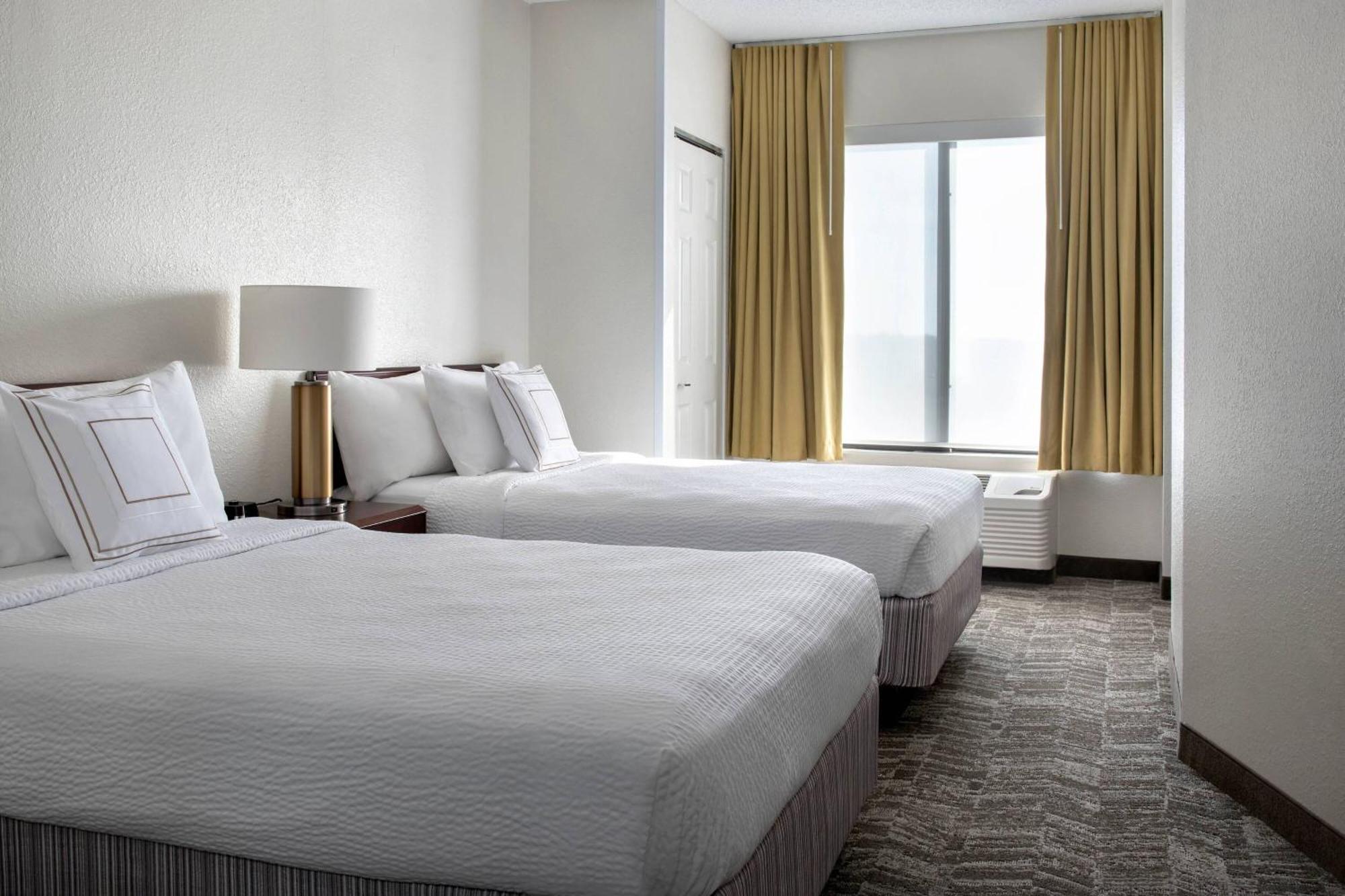 Springhill Suites Данбъри Екстериор снимка