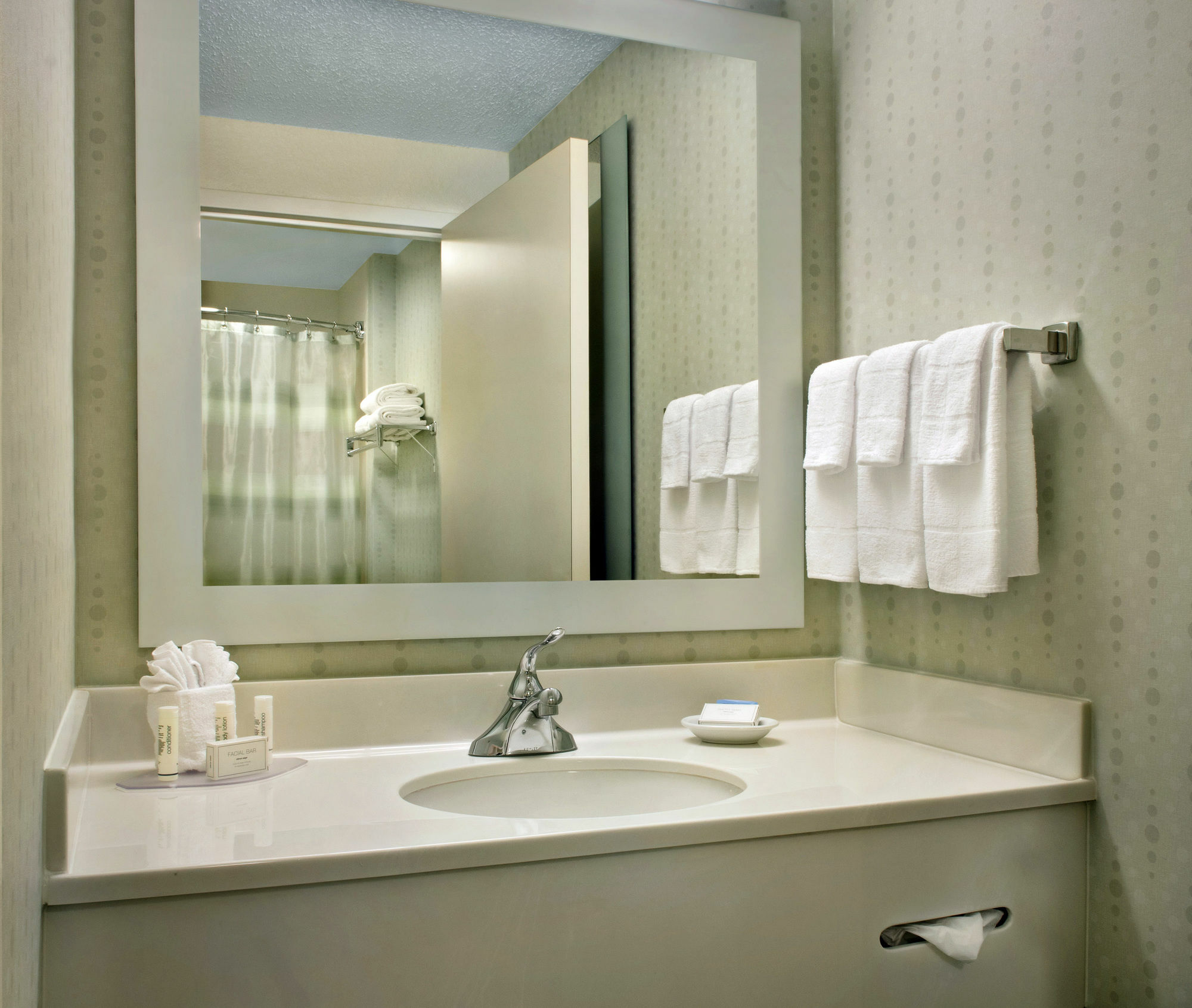 Springhill Suites Данбъри Екстериор снимка